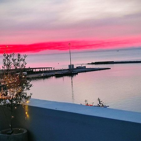 Majestic Penthouse In The Heart Of Patra Apartment Exterior photo